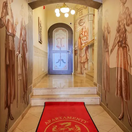 Grodzka 21 מלון דירות 4*